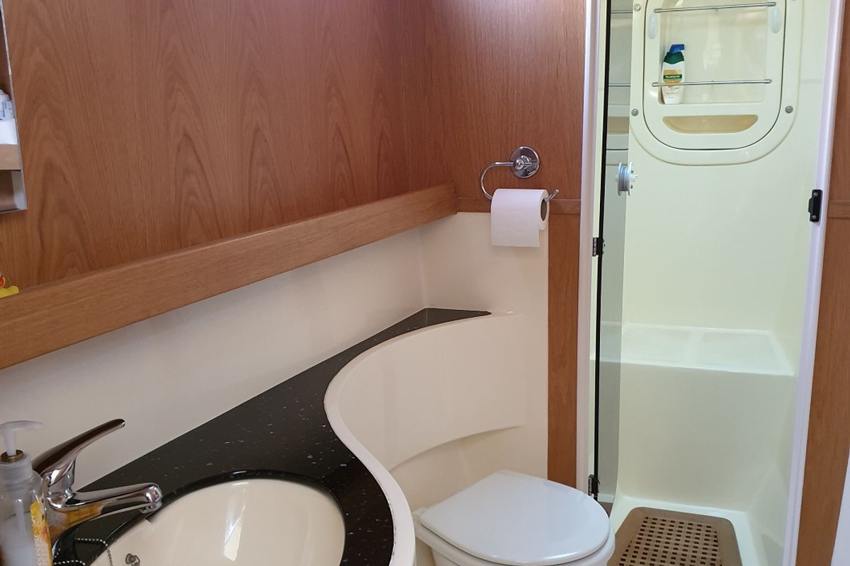 2006 BROADBLUE 385