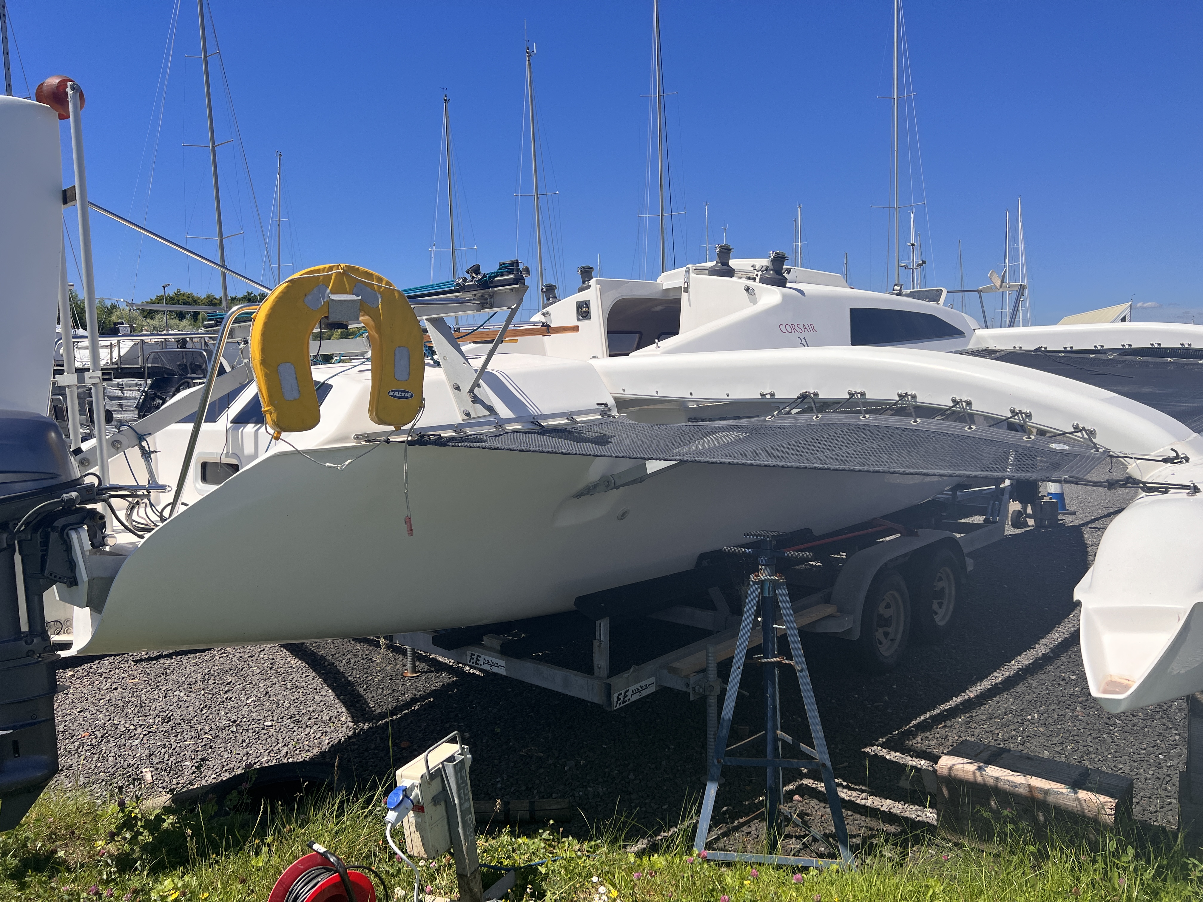 2004 CORSAIR 31 UC