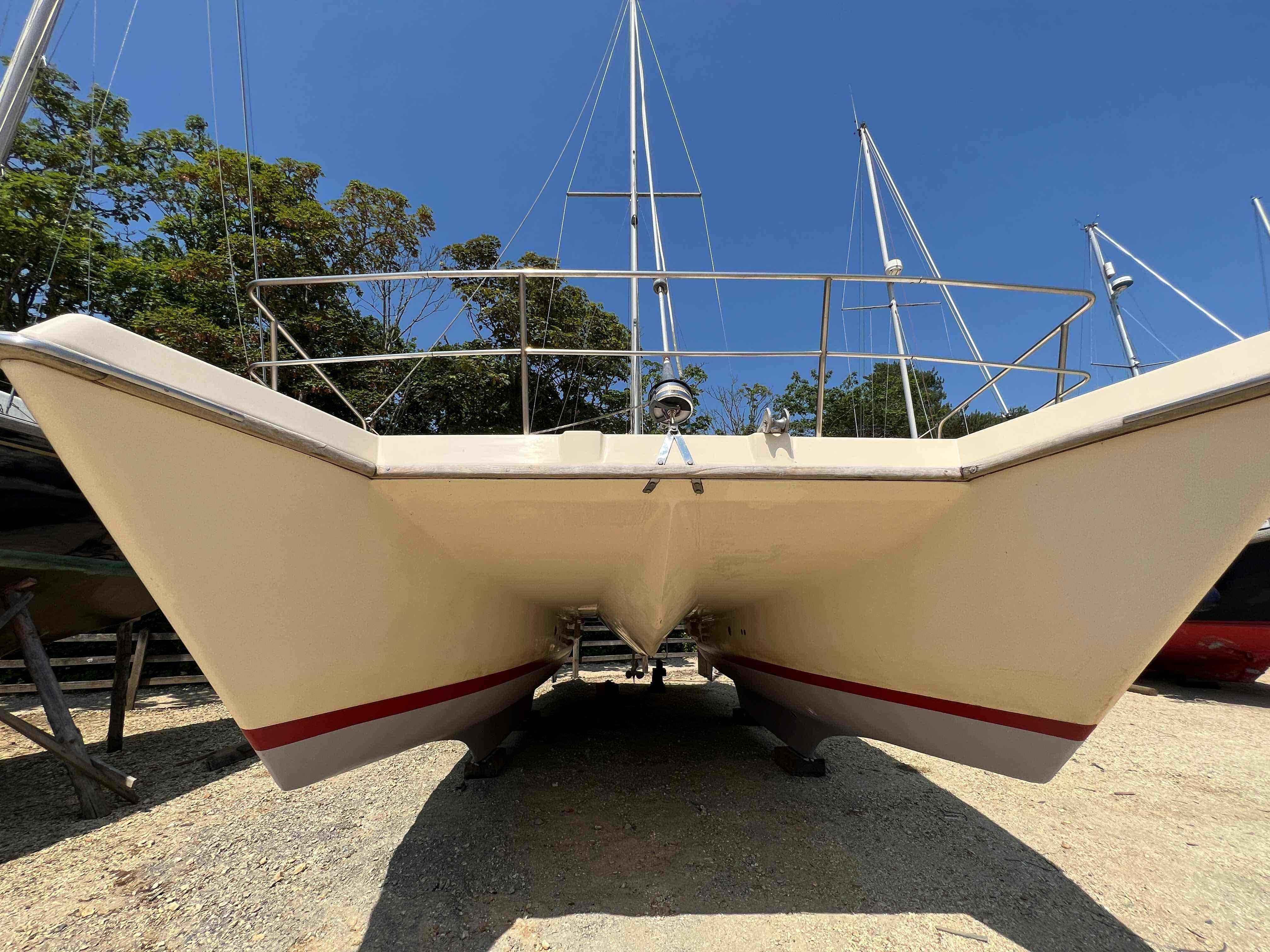 1985 PROUT QUEST 33 CS