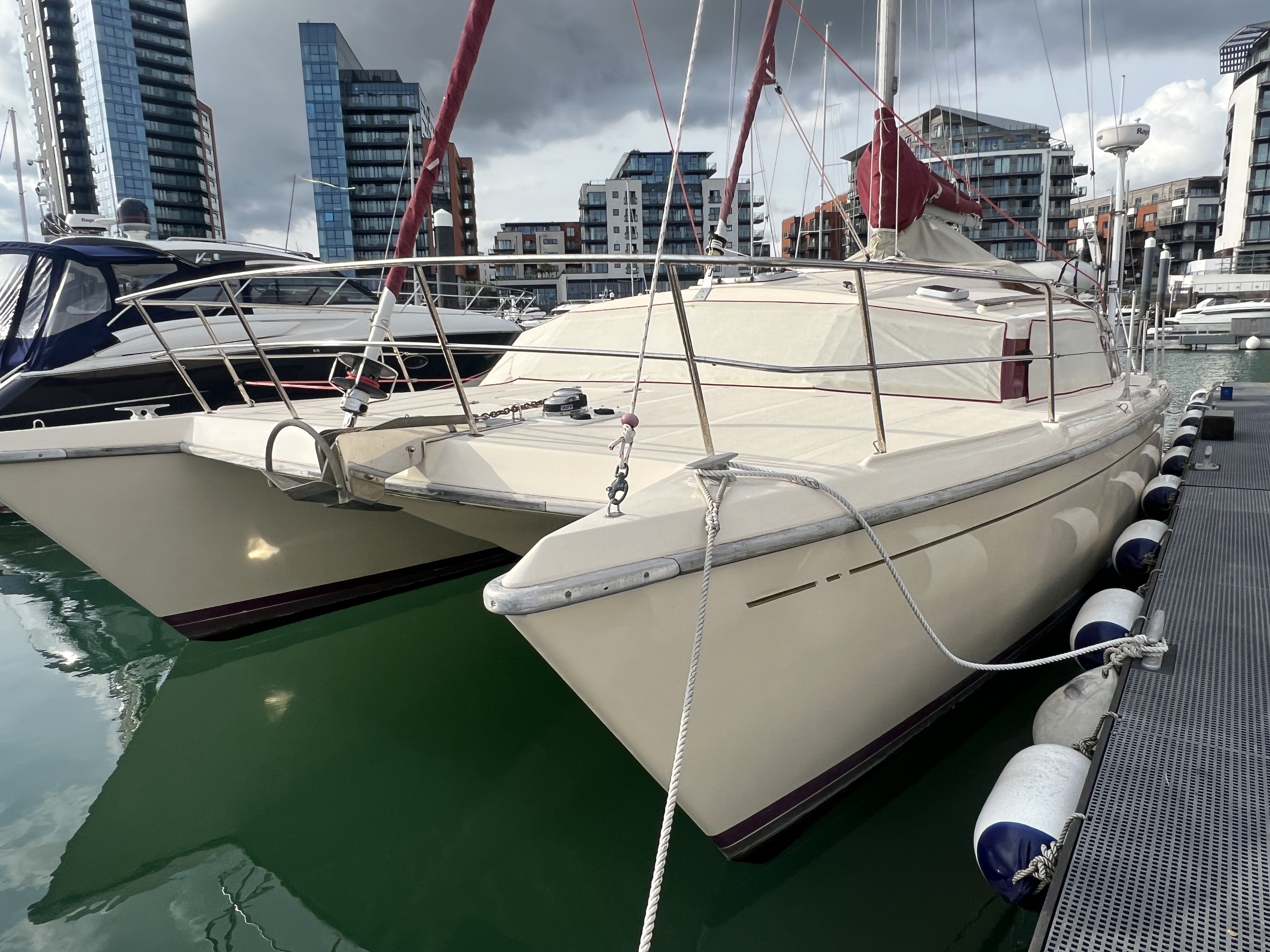 1988 PROUT SNOWGOOSE 37