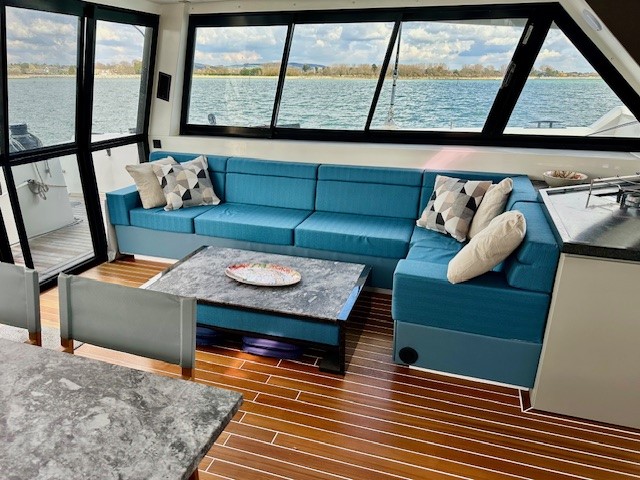 2015 Rapier 550 By Broadblue