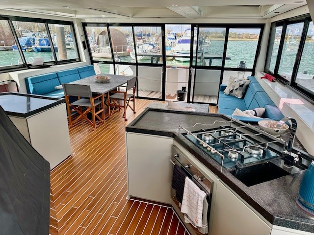 2015 Rapier 550 By Broadblue