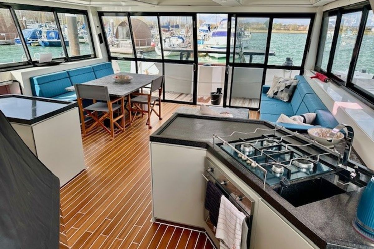 2015 RAPIER 550 BY BROADBLUE