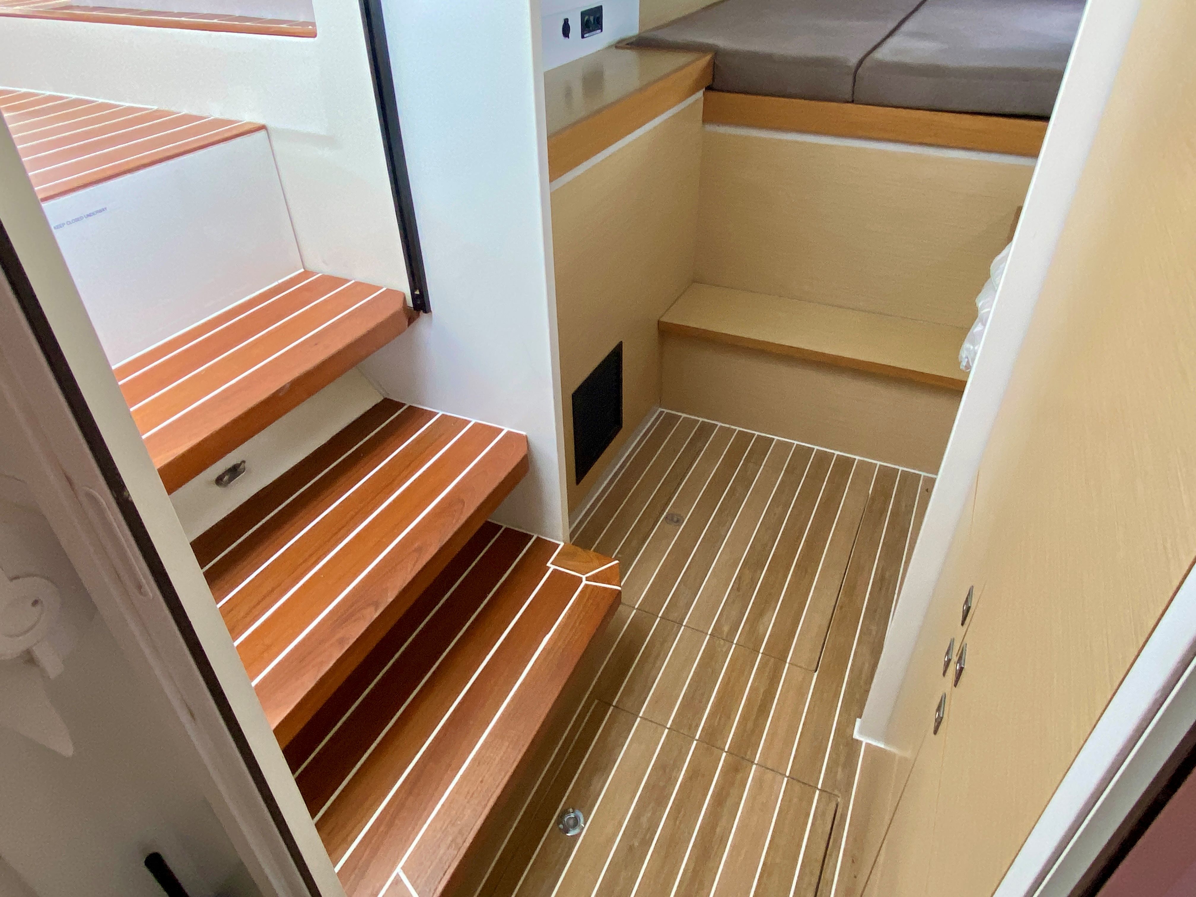 2015 Rapier 550 By Broadblue