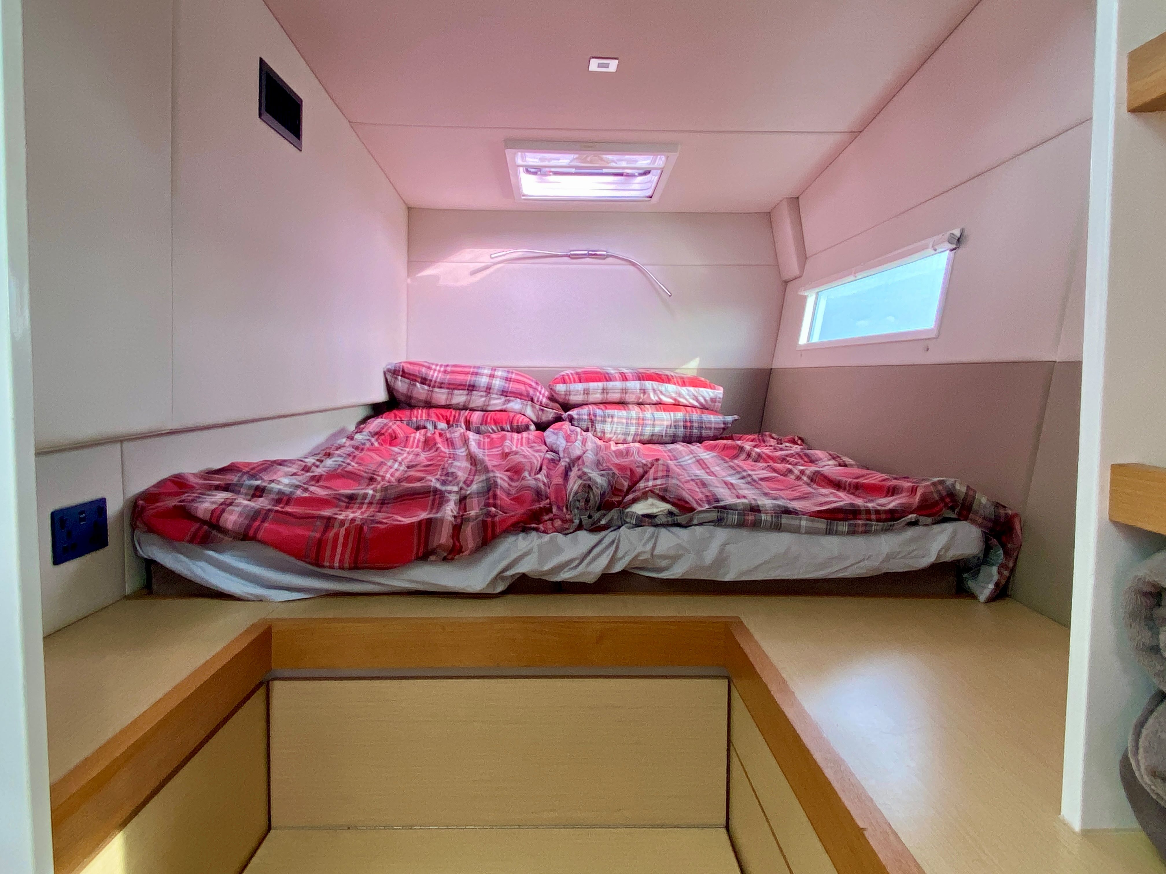 2015 Rapier 550 By Broadblue