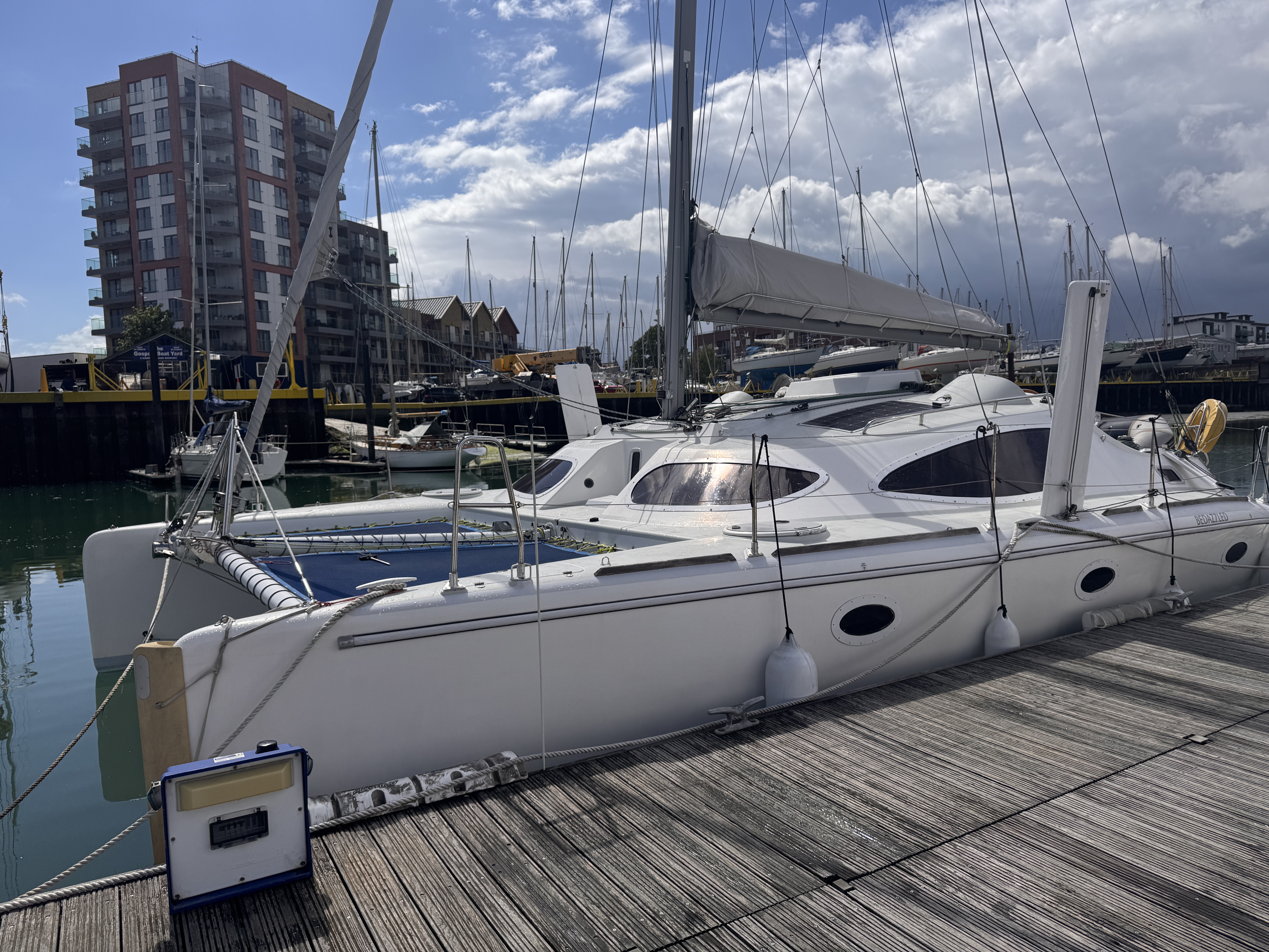 2001 Dazcat 10