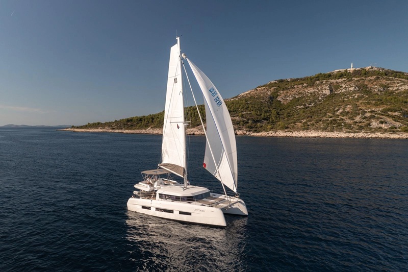 2024 DUFOUR 48